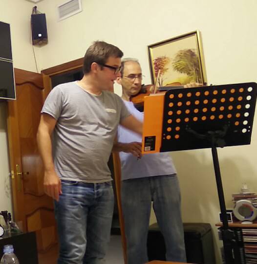 espacio para foto de clases de violín con Pedro