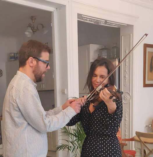 testimonios de alumnos de violín 1 Este espacio es para la foto de testimonios de alumnos de violín Pilar